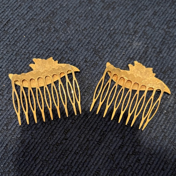 Cloisonné Butterfly Hair Combs with Blue and Gold Design - Picture 2 of 2